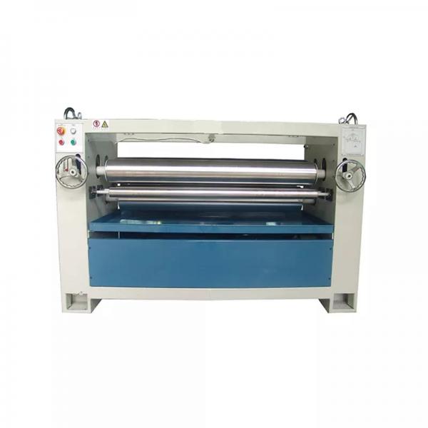 Plywood production veneer gluing machine