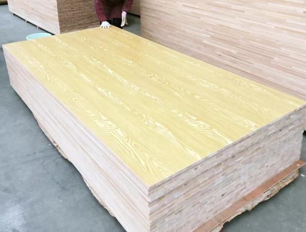 One Side or Double Sides HPL Laminated Block Board/Blockboard One Side or Double Sides HPL Laminated Block Board/Blockboard